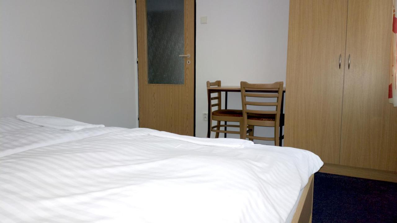 Nová Bystřice Penzion Lada מראה חיצוני תמונה