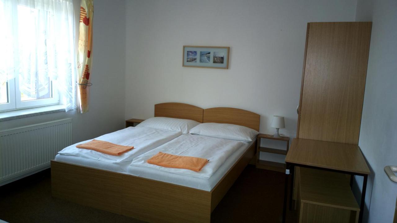 Nová Bystřice Penzion Lada מראה חיצוני תמונה