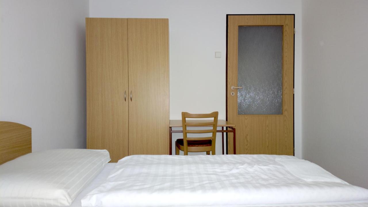 Nová Bystřice Penzion Lada מראה חיצוני תמונה