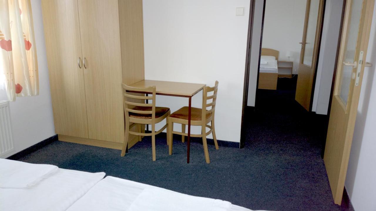 Nová Bystřice Penzion Lada מראה חיצוני תמונה